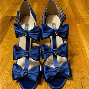 💕NIB💕  SARAH JESSICA PARKER Vibrant Blue Posy Stiletto